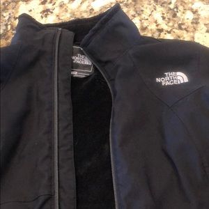 Black north face jacket